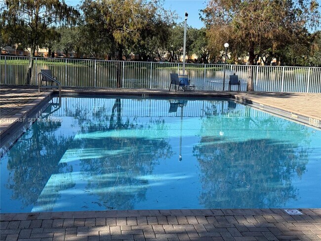 Building Photo - 3670 N 56th Ave