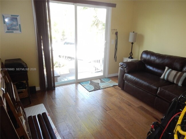 Building Photo - 2461 SW 50th St