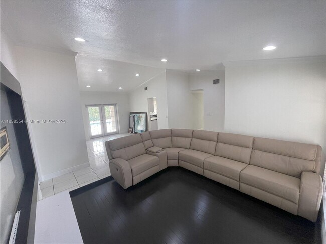 Building Photo - 8482 NW 166th Terrace