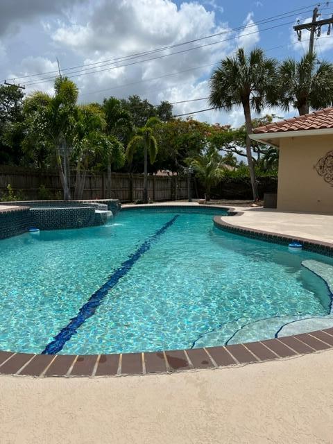 Building Photo - 2498 NW 25th St