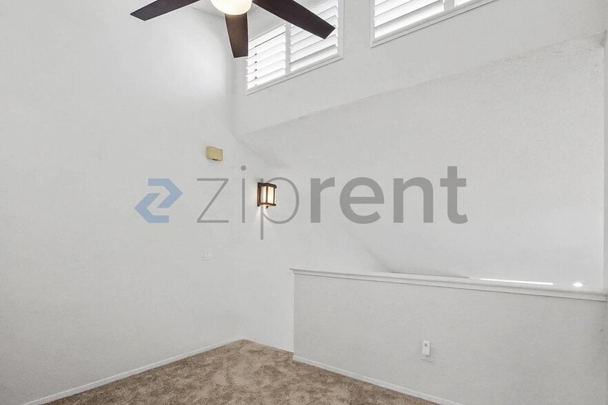 Building Photo - 1604 Hood Rd