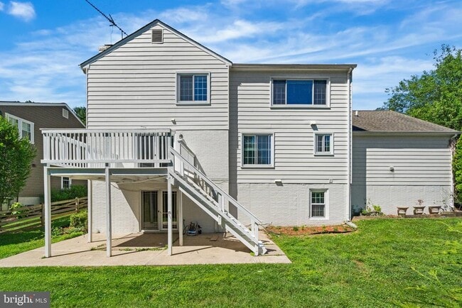 Building Photo - 222 Apple Blossom Ct