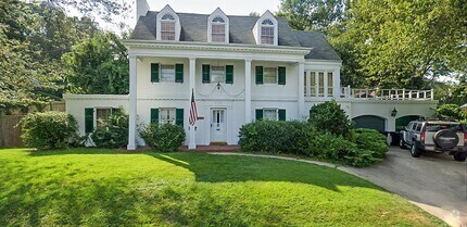 Building Photo - Classic And Stately 5 Bed 3 Bath Colonial ...