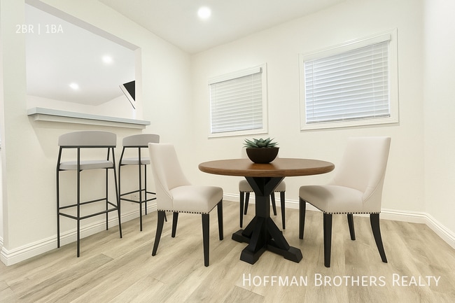 Building Photo - 2702 W Ave 31