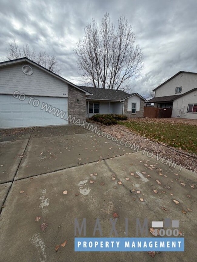 Primary Photo - 210 W Sunset Dr