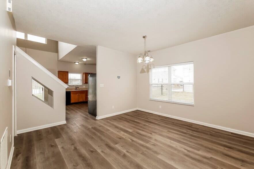 Building Photo - 5742 Twin River Ln