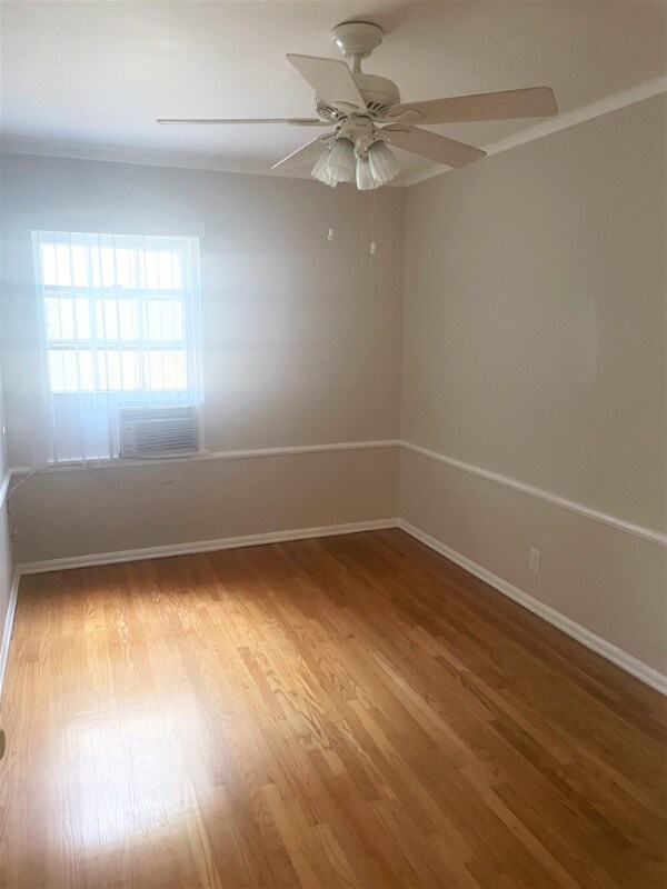 Building Photo - 225 S Gale Dr