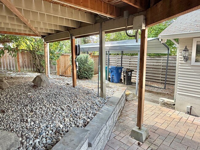 Building Photo - 4903 1st Ave NW