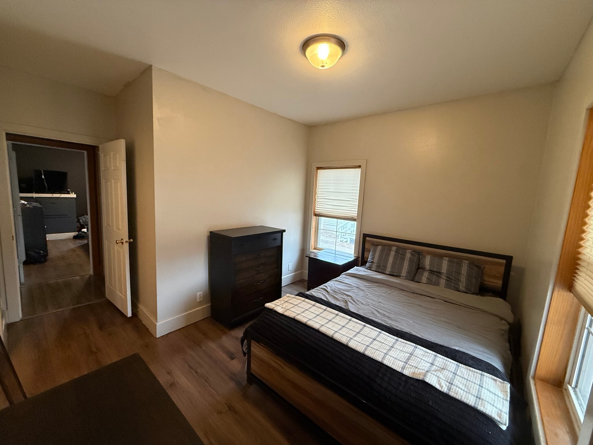 Building Photo - 306 D Ave