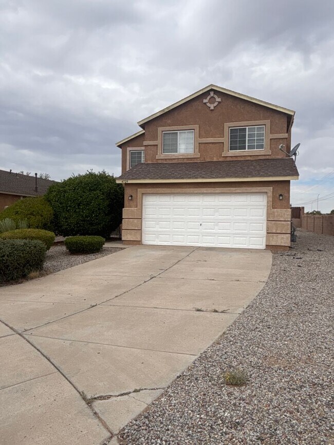 Building Photo - 4729 Chesapeake Pl NE