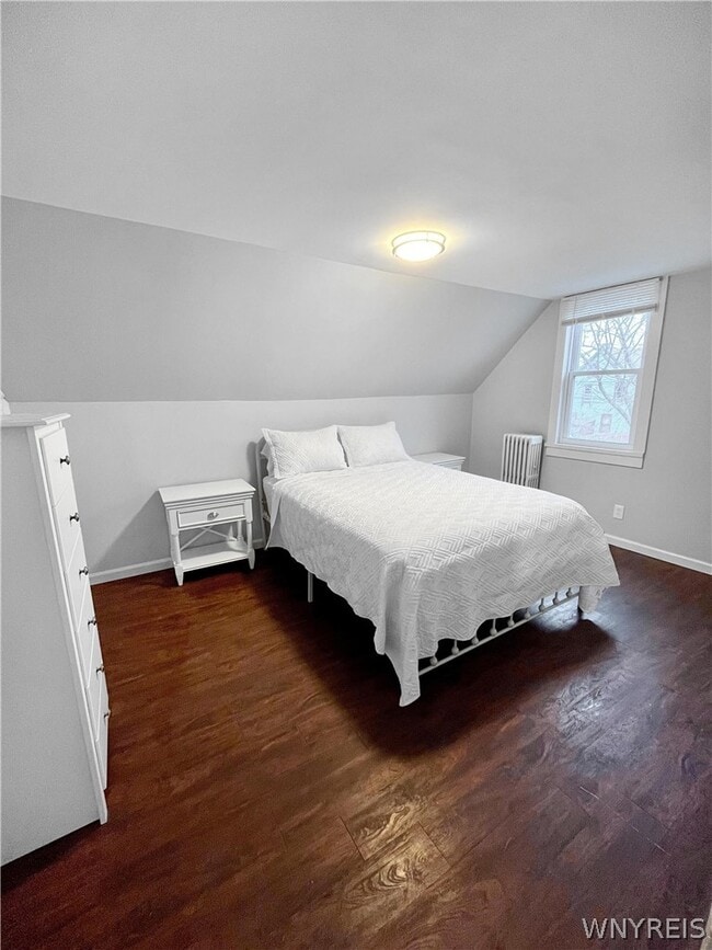 Building Photo - 36 19th St