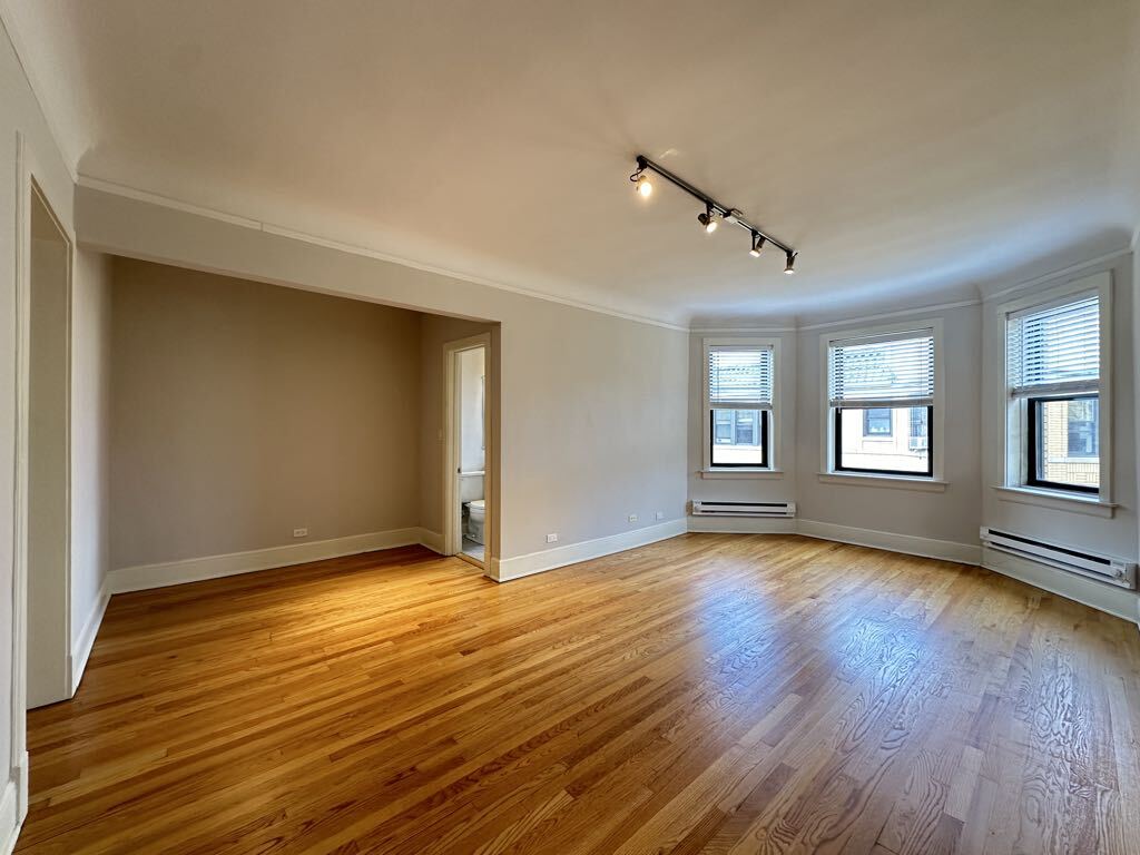 Building Photo - 2320.5 N Rockwell St