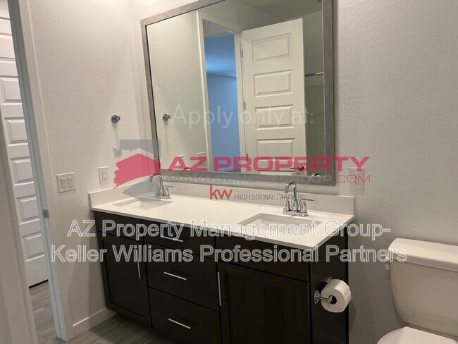 Building Photo - 12481 W Kaler Dr