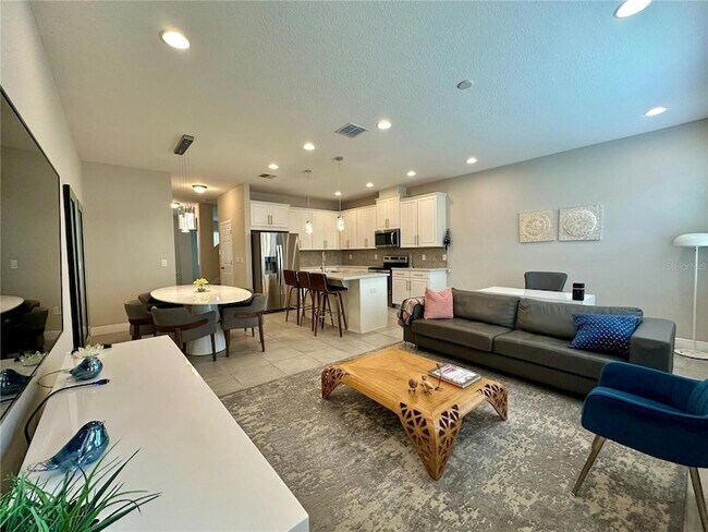 Building Photo - 15845 Marina Bay Dr