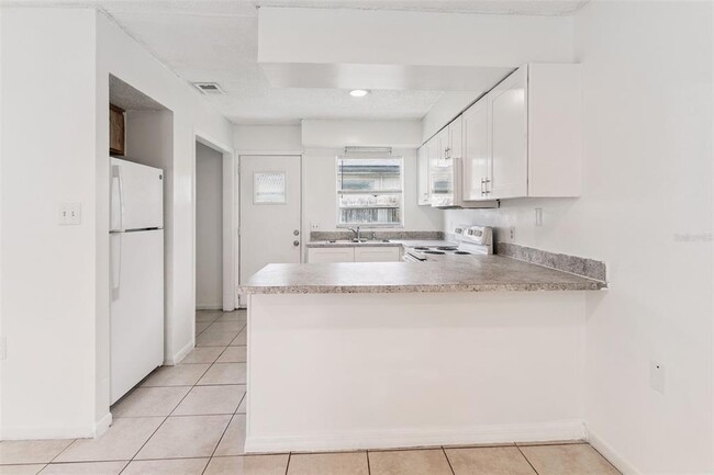 Building Photo - 1048 Buccaneer Dr