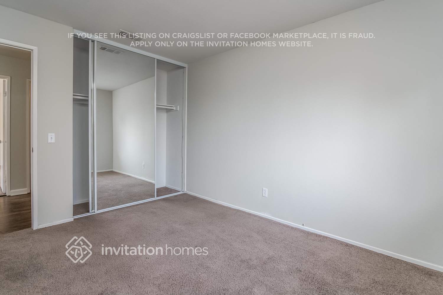 Building Photo - 973 Halfmoon Ct N