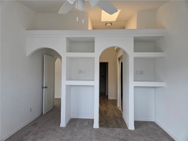 Building Photo - 5386 Tierra Linda Dr