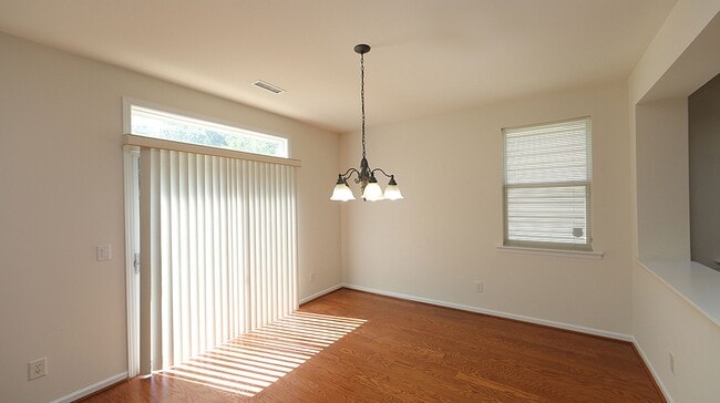 Building Photo - Spacious Home in Superb Cary Location *Amberly Community*