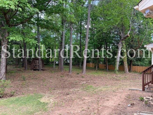 Building Photo - 4072 Plantation Dr