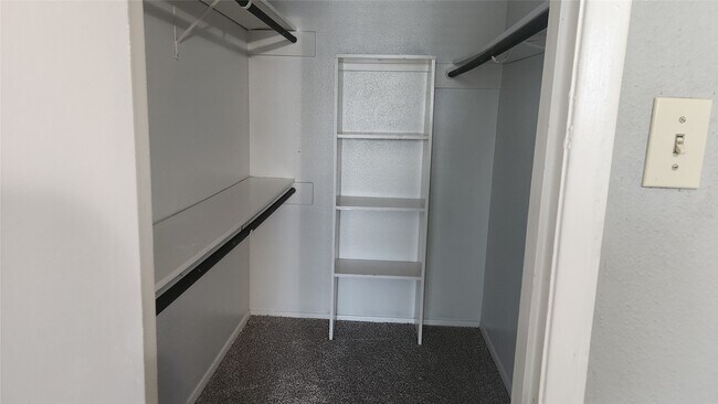 Building Photo - 7313 Gulf Fwy