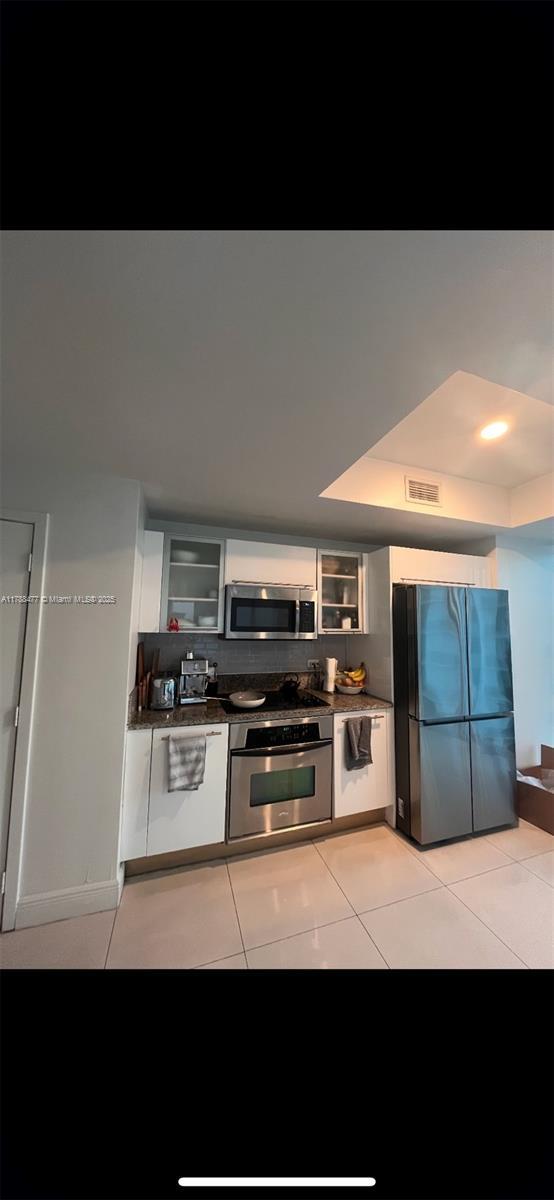 Building Photo - 888 Biscayne Blvd