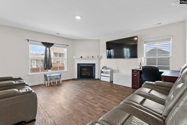 Building Photo - 2097 Elmridge Rd