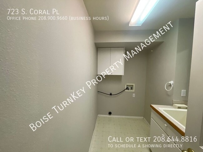 Building Photo - 723 S Coral Pl