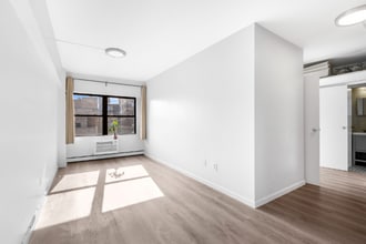 Building Photo - 200 Bowery