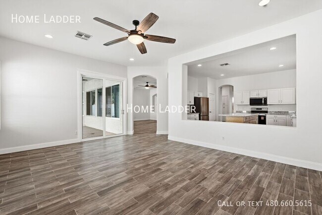 Building Photo - 5080 S McClelland Dr