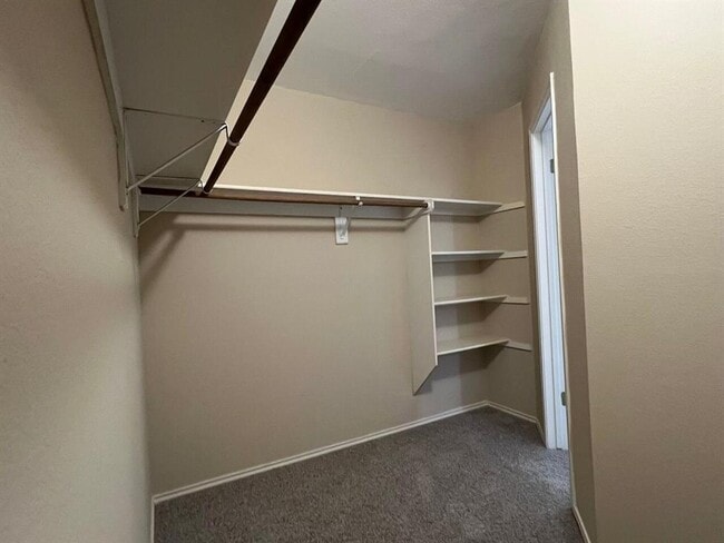 Building Photo - 209 Katy B Ln