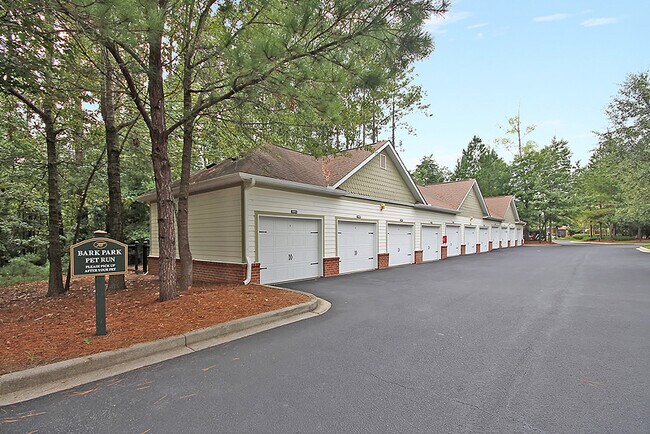 Building Photo - 1817 Basildon Rd