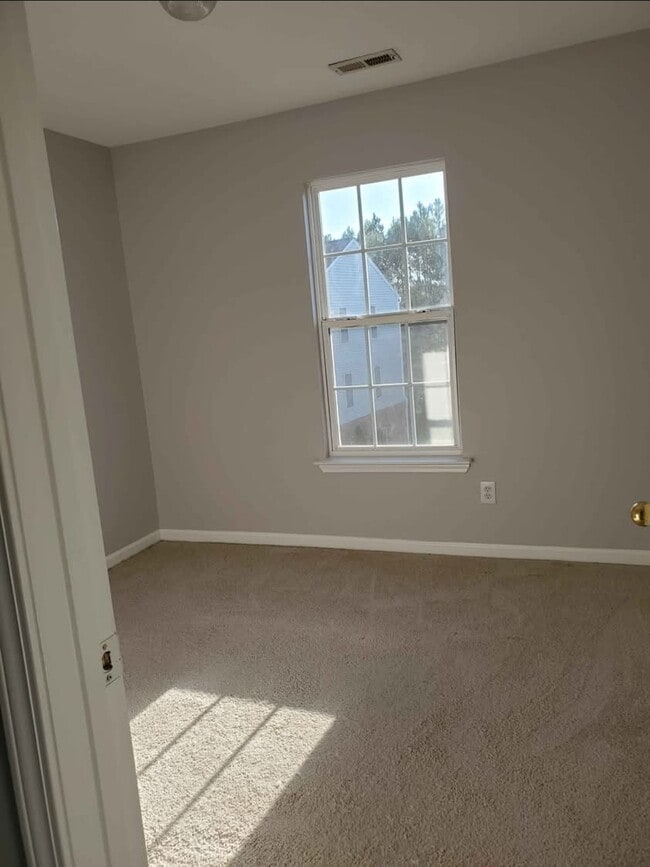Building Photo - 105 Ruby Walk Dr