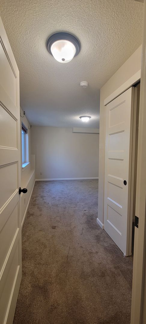 Building Photo - 125 S Ash St