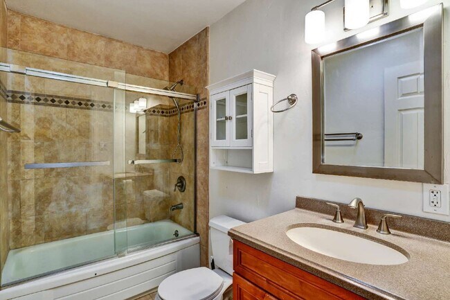 Building Photo - 229 Seabiscuit Dr