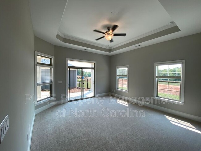 Building Photo - 9049 Treetop Wy NW