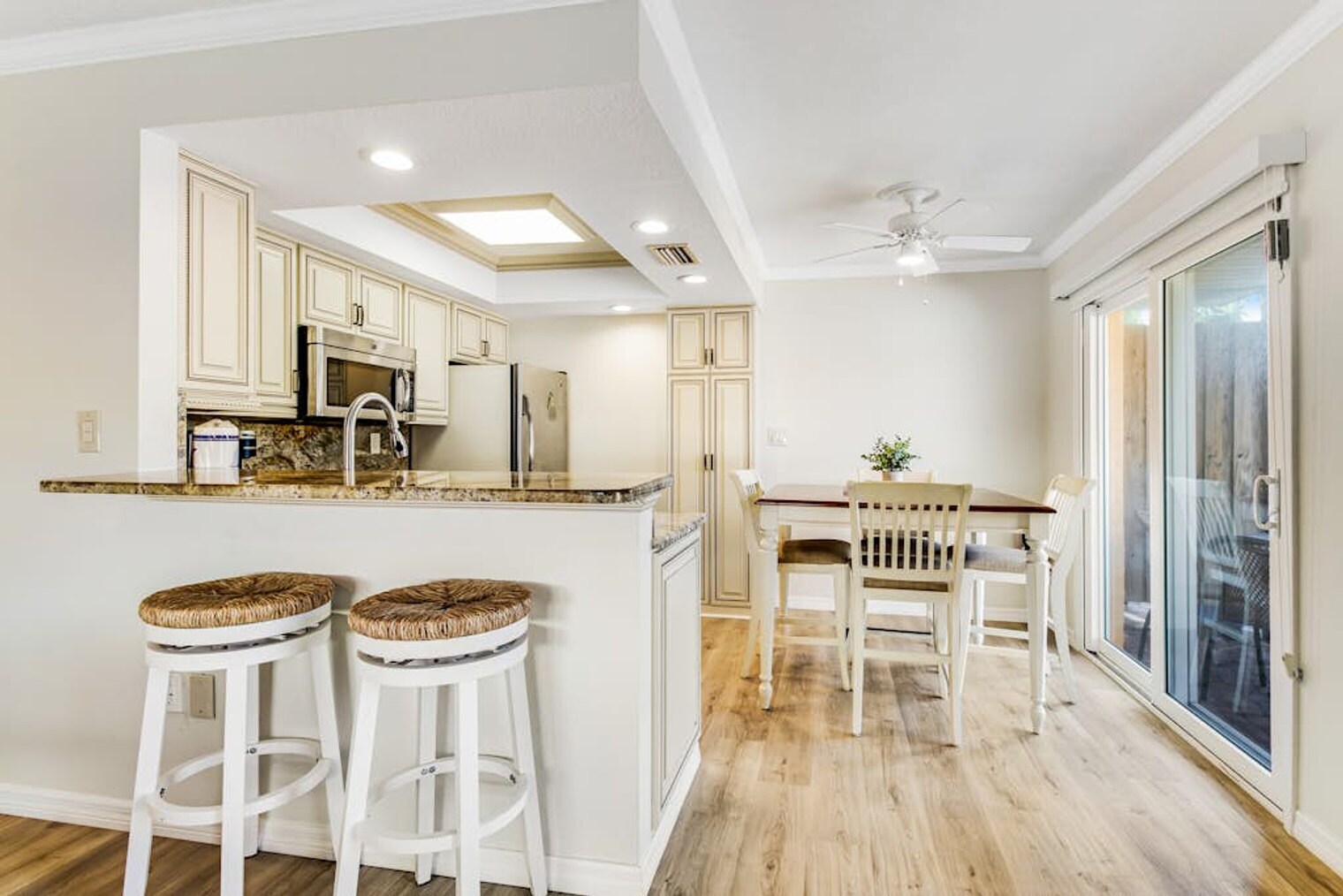 Building Photo - 7107 Gulf Dr