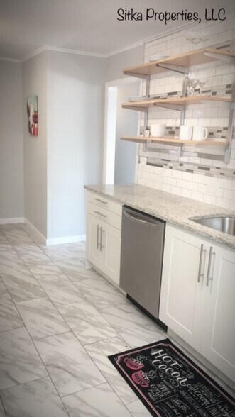 Building Photo - 7542 E 28th St