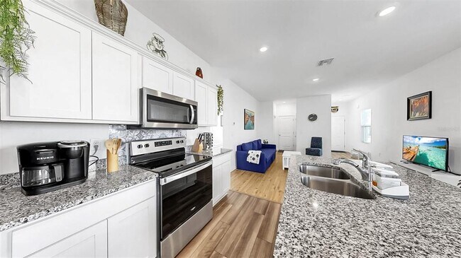 Building Photo - 35529 Buttonweed Trl