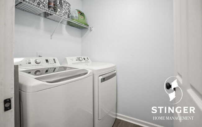 Building Photo - 536 Candida Dr