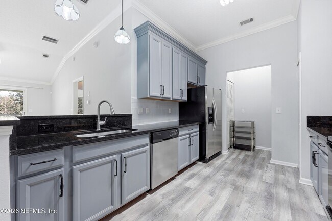 Building Photo - 13835 Herons Landing Way