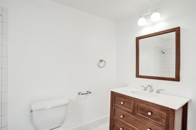 Building Photo - 249 NW 4th Diagonal