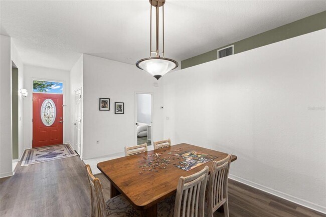 Building Photo - 1717 Arabian Ln