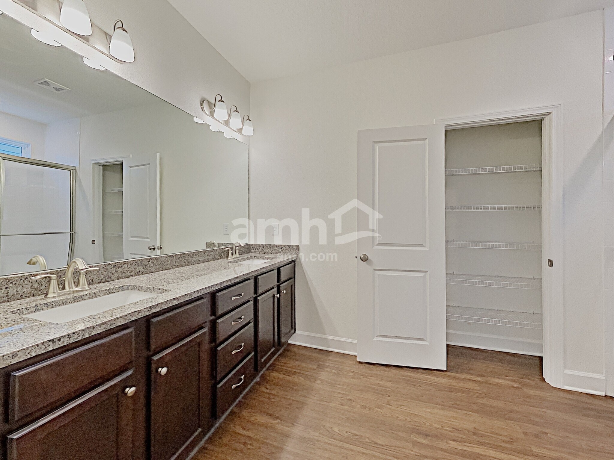 Building Photo - 437 Sandstone Dr