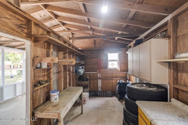 Building Photo - 16201 Cervantes Ct