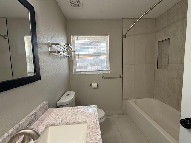 Building Photo - 905 9th St