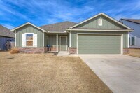 Building Photo - Owasso