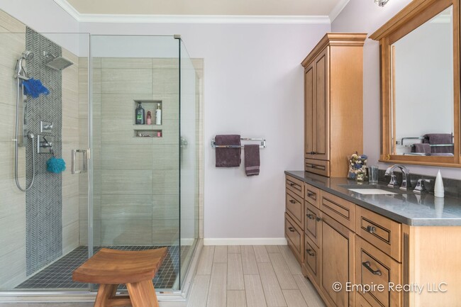 Building Photo - 3 Bed/2 Bath Single Family Home North of F...