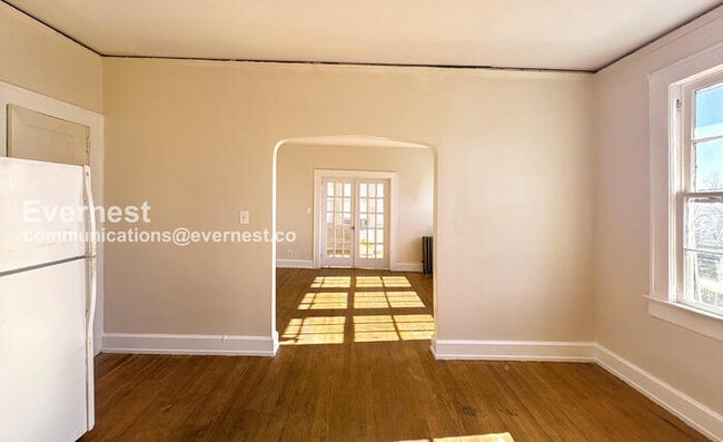 Building Photo - Take an additional $45 off a month! 1 Bed/1 Bath Home with Laundry Hookups / Pet-Friendly / Avail...