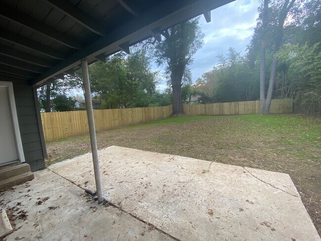 Building Photo - For Sale with Owner Financing!