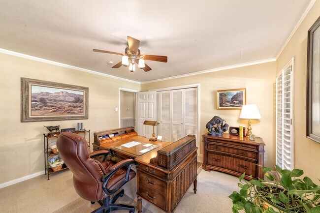 Building Photo - 11407 S Chestwood Dr